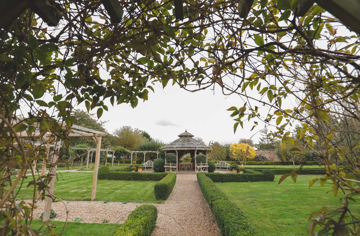 Secret Garden Wedding Photography